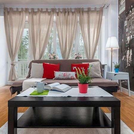 Apartments Madelaine Warsaw By Noclegi Renters Esterno foto