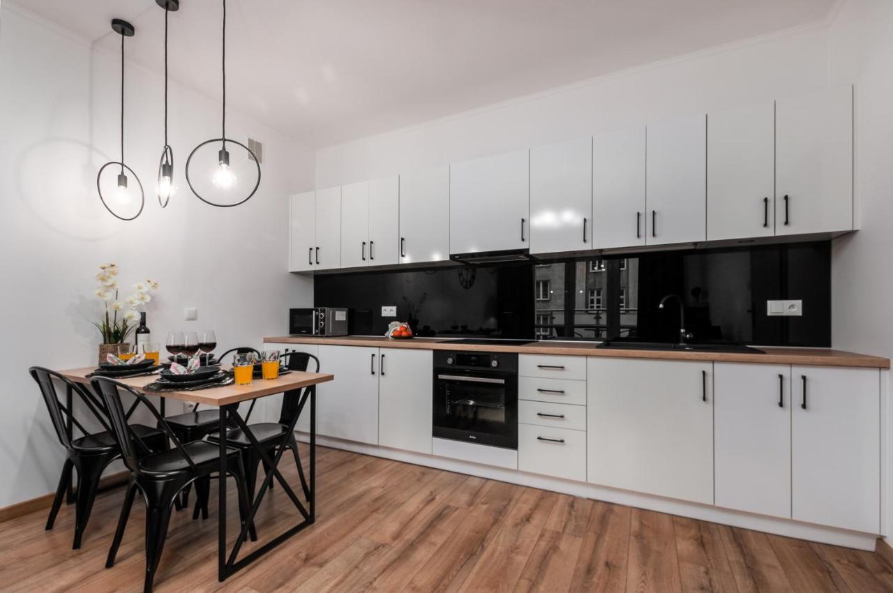 Apartments Madelaine Warsaw By Noclegi Renters Esterno foto
