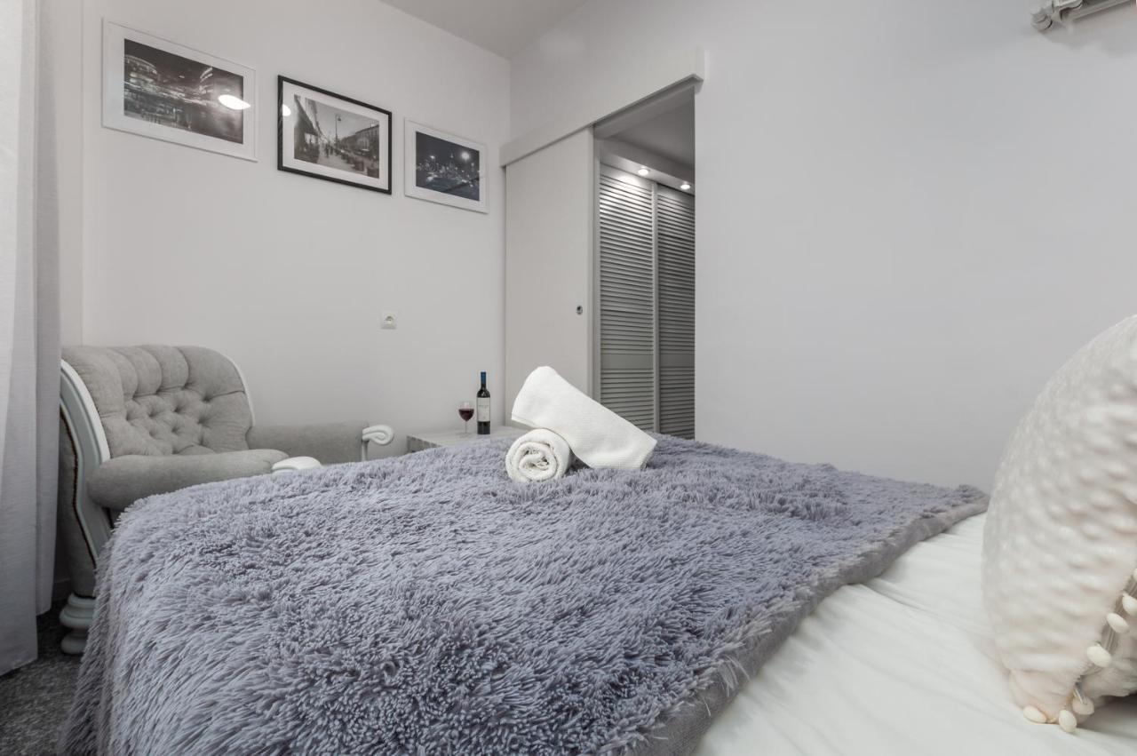 Apartments Madelaine Warsaw By Noclegi Renters Esterno foto